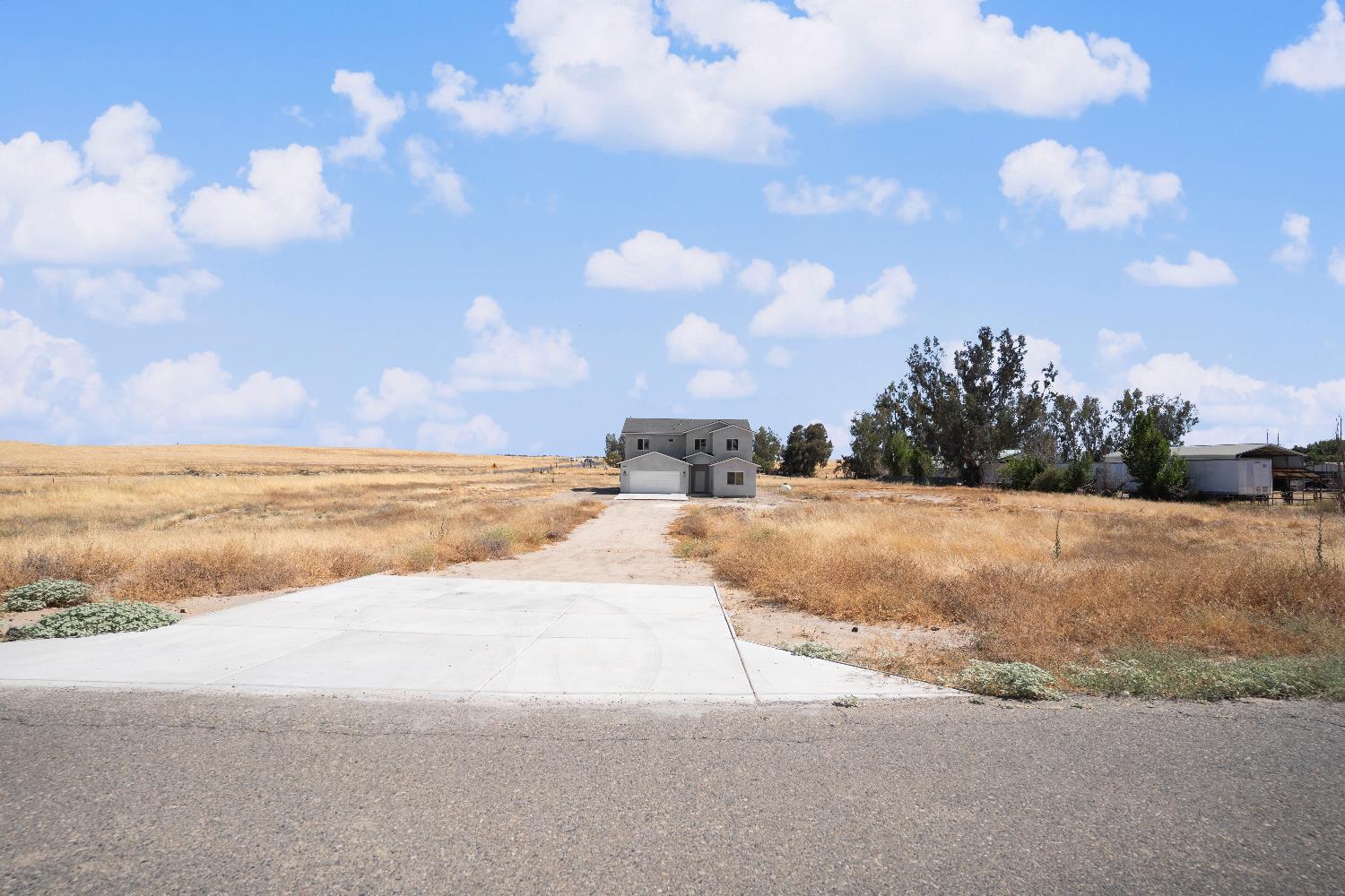 36950 Pauline Ave, Madera, CA 93636