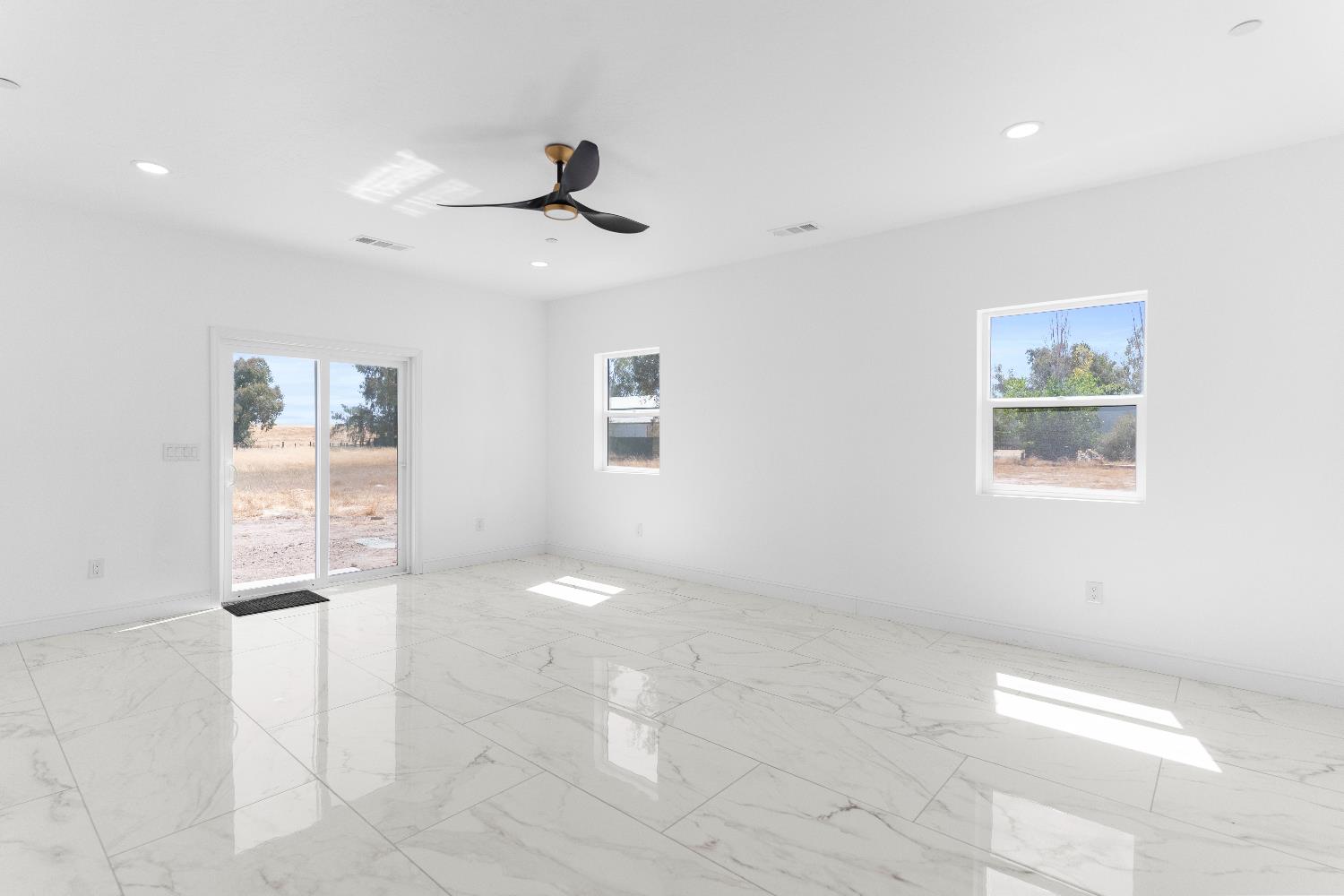 36950 Pauline Ave, Madera, CA 93636