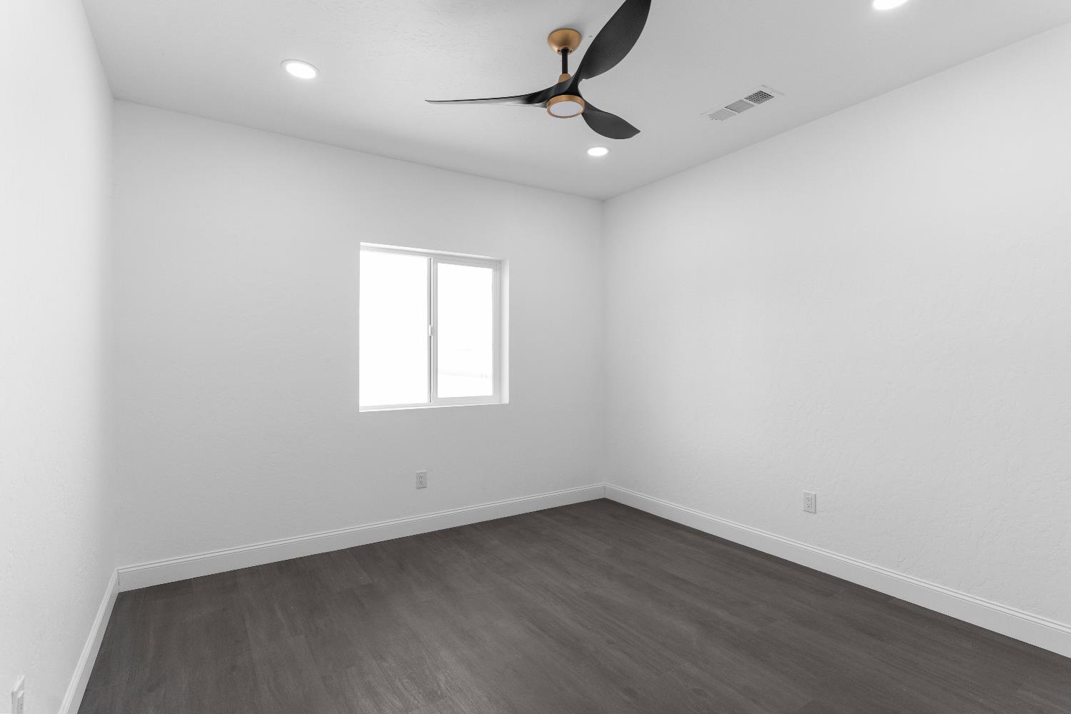 36950 Pauline Ave, Madera, CA 93636