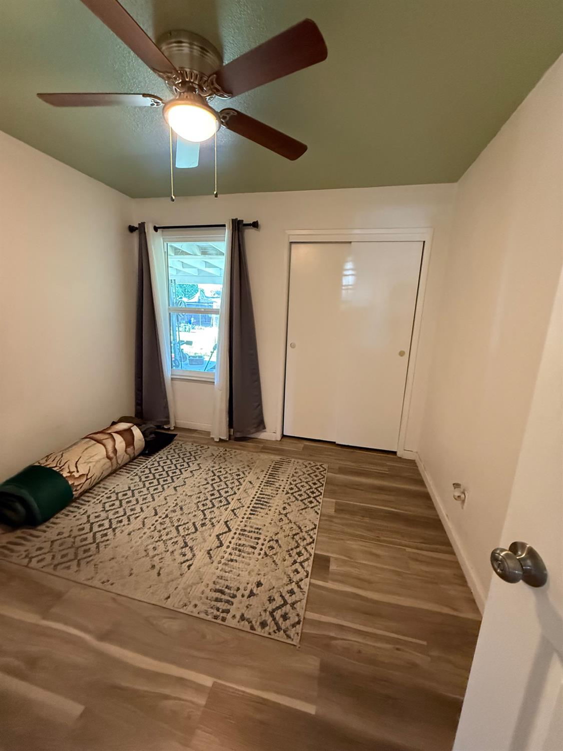 2662 Yerba St, Selma, CA 93662