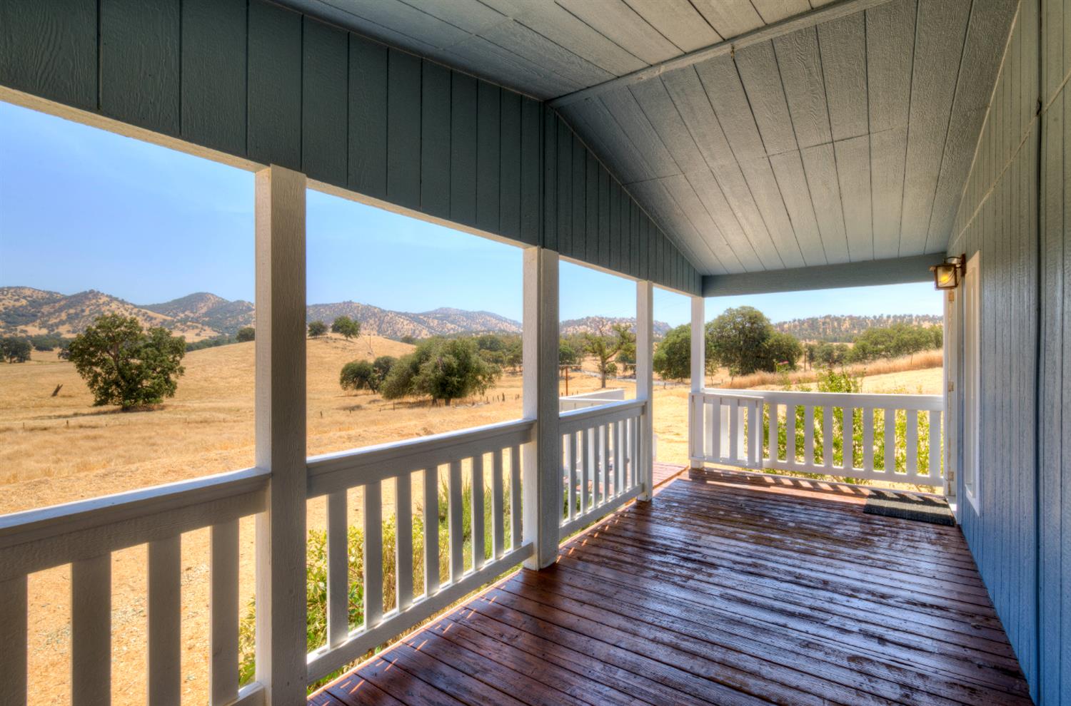 32748 Indian Guide Rd, Yokuts Valley, CA 93675