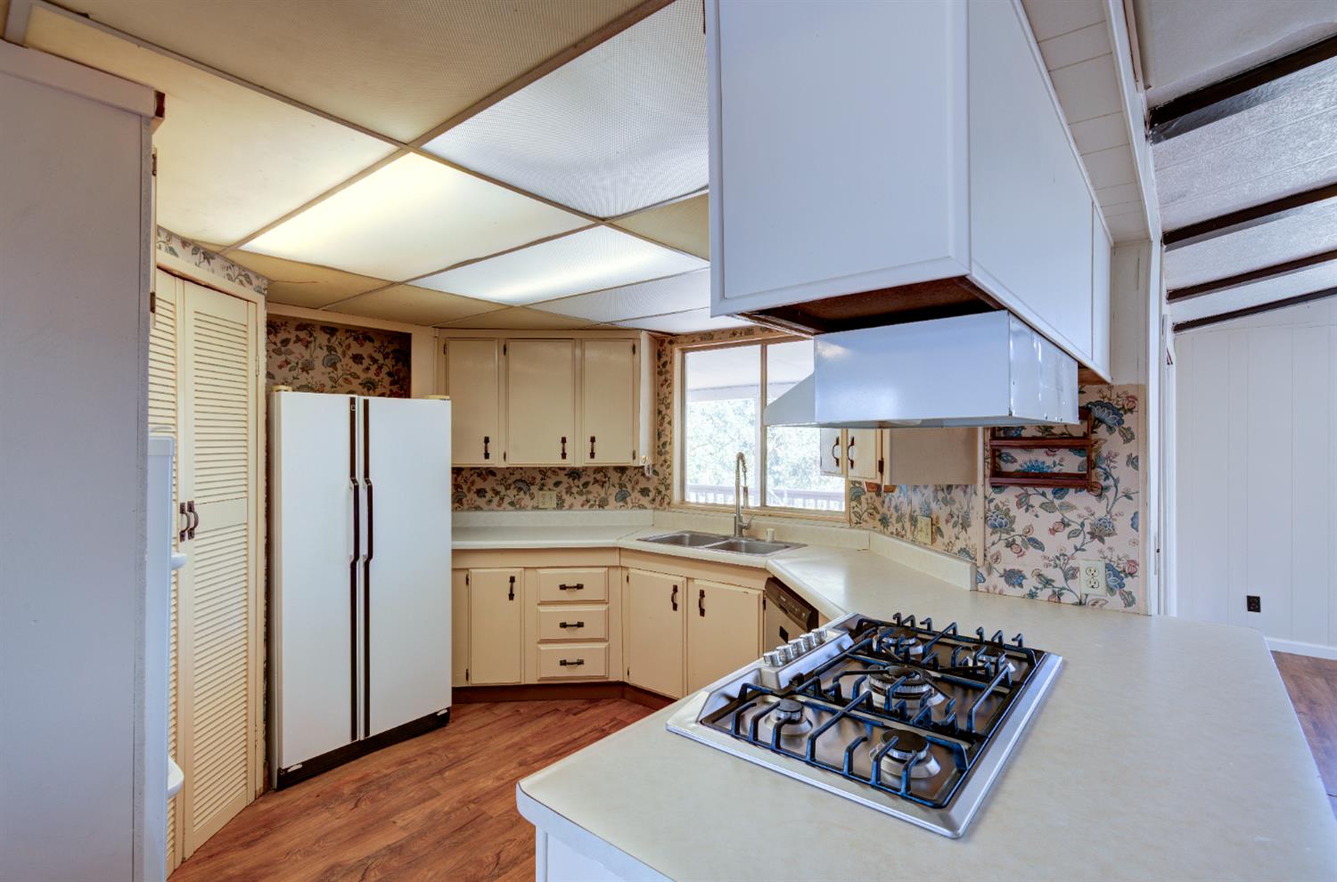 32748 Indian Guide Rd, Yokuts Valley, CA 93675