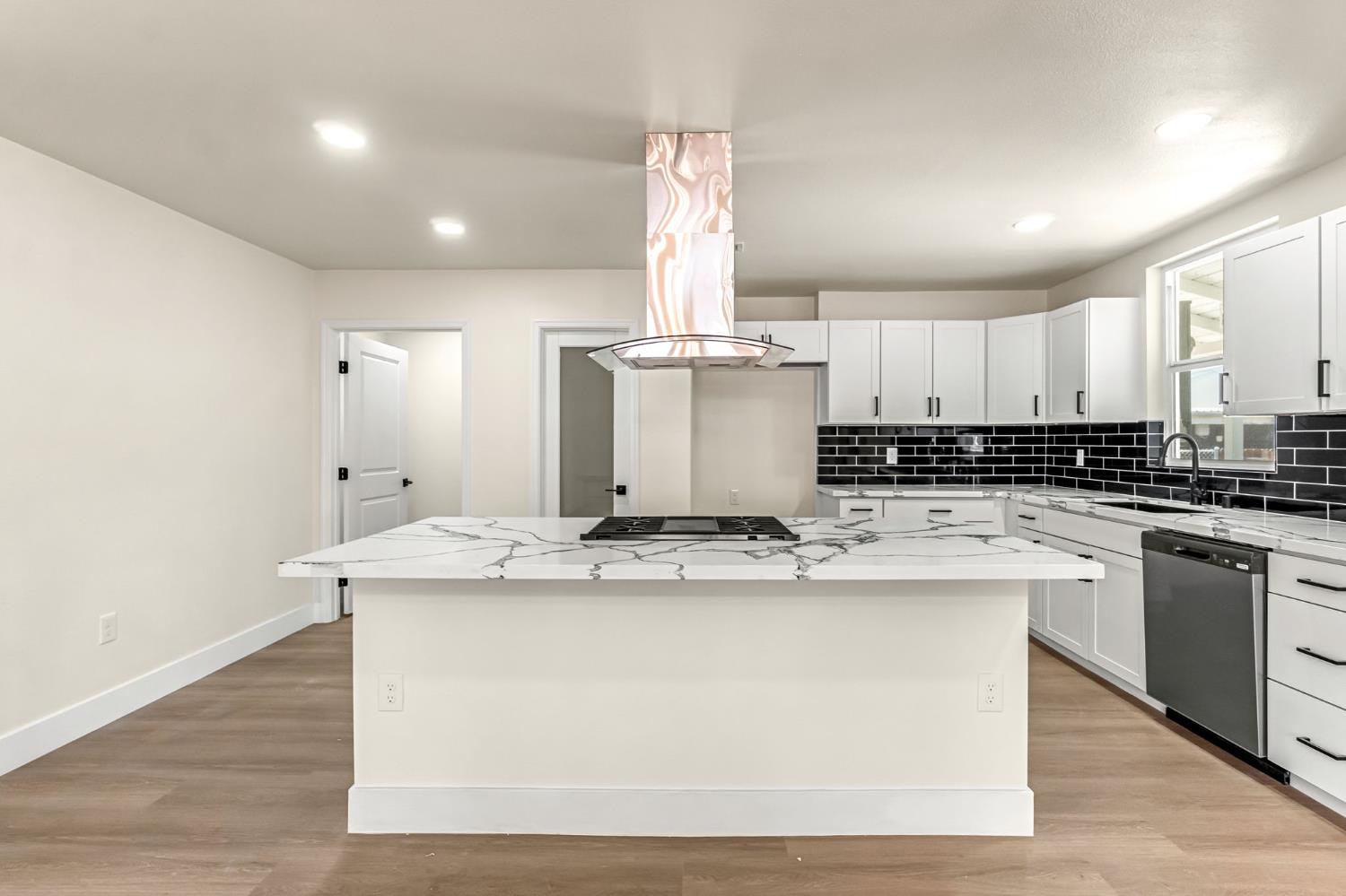 2643 B St, Selma, CA 93662