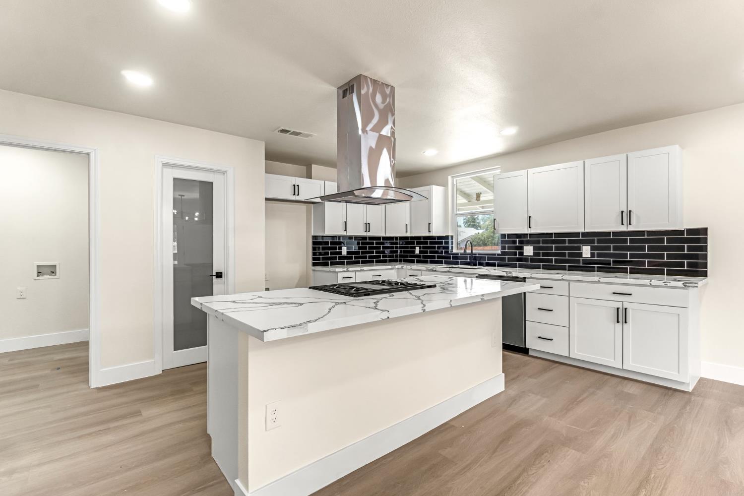 2643 B St, Selma, CA 93662