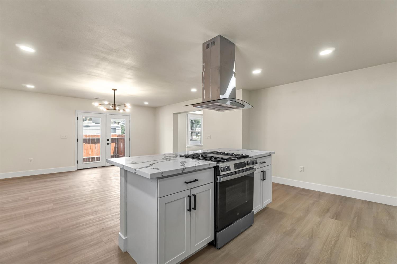 2643 B St, Selma, CA 93662