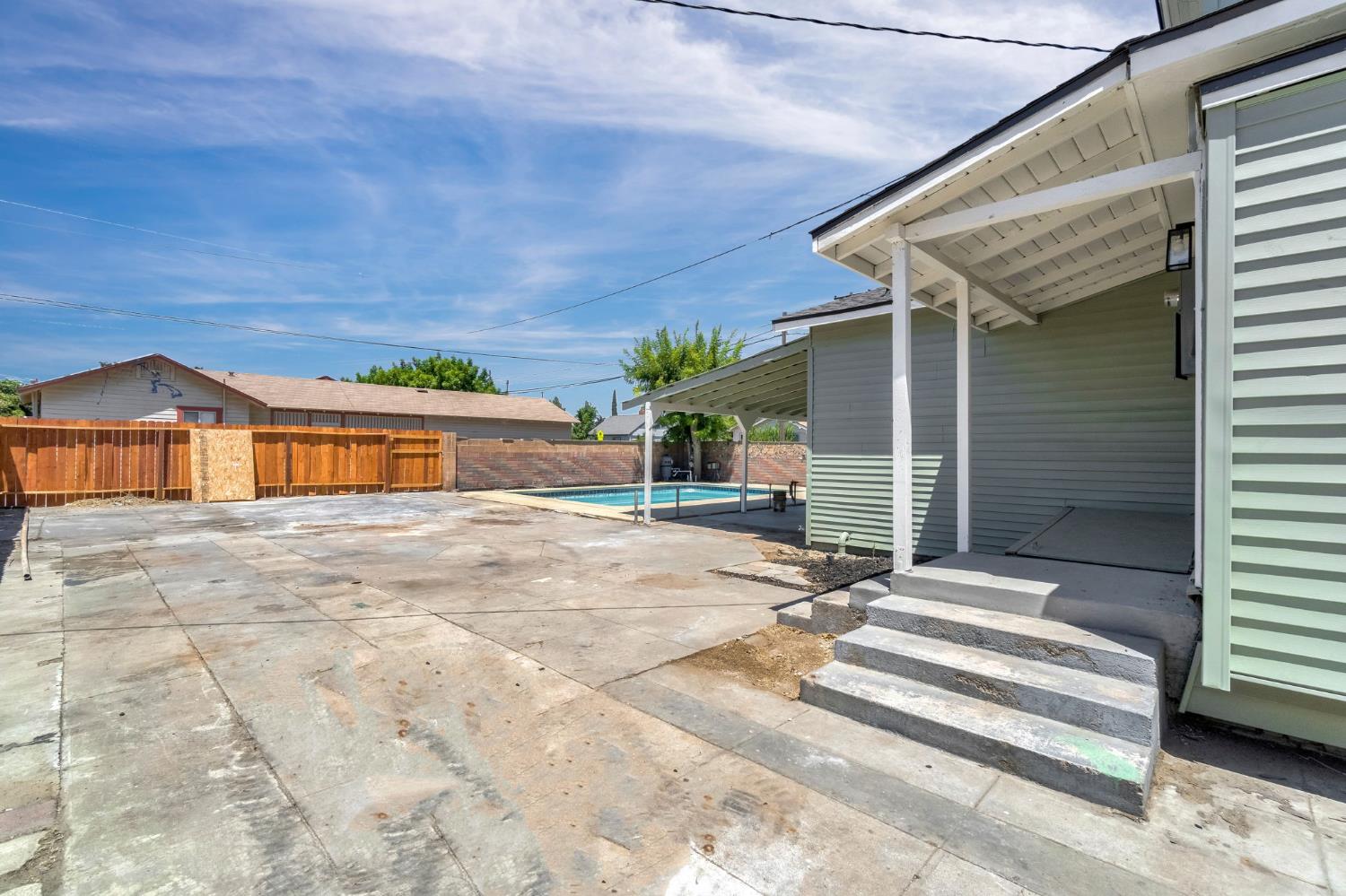 2643 B St, Selma, CA 93662
