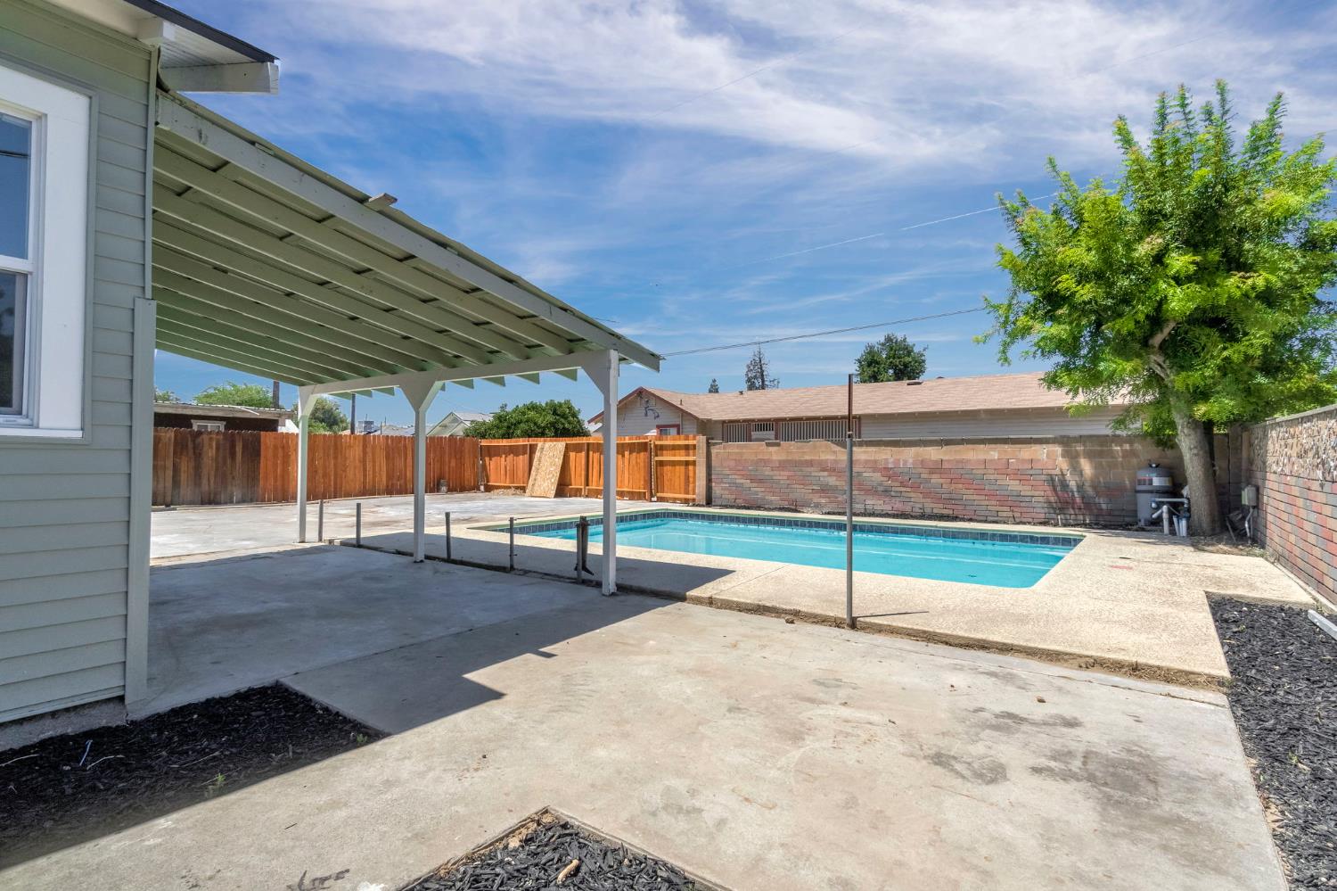 2643 B St, Selma, CA 93662