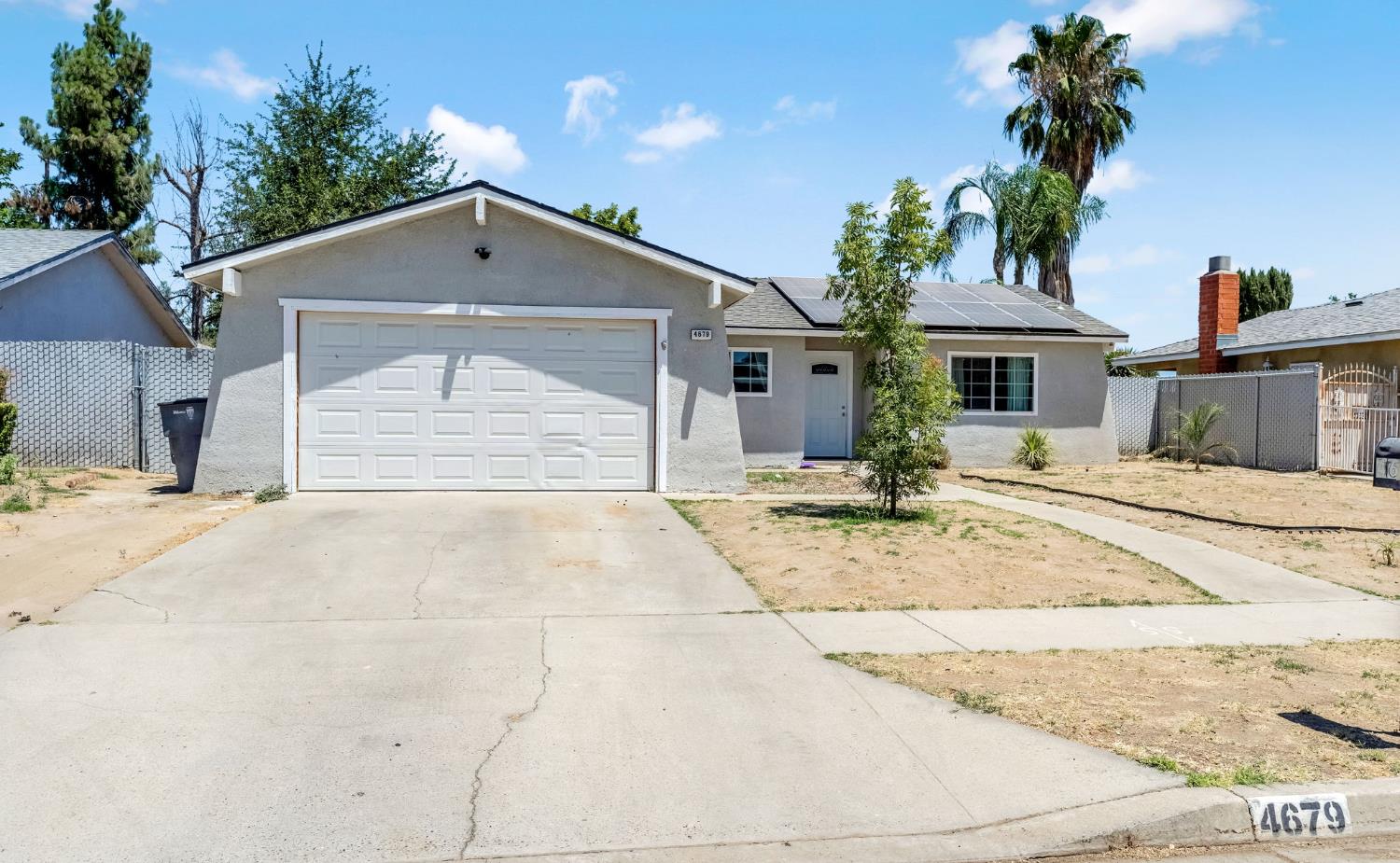 4679 E Pitt Ave, Fresno, CA 93725