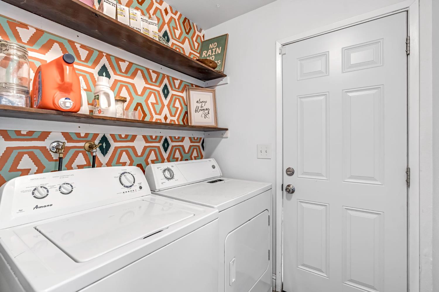 4679 E Pitt Ave, Fresno, CA 93725