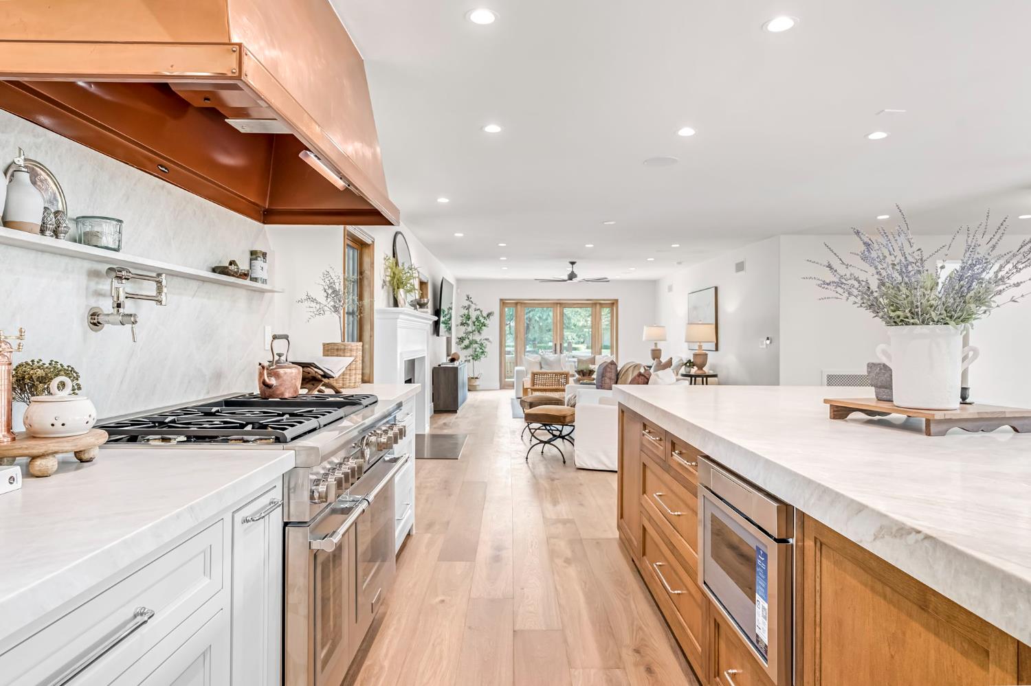 4689 N Van Ness Blvd, Fresno, CA 93704