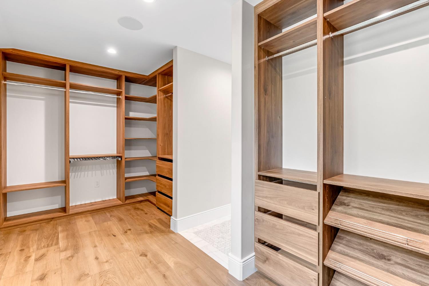 4689 N Van Ness Blvd, Fresno, CA 93704