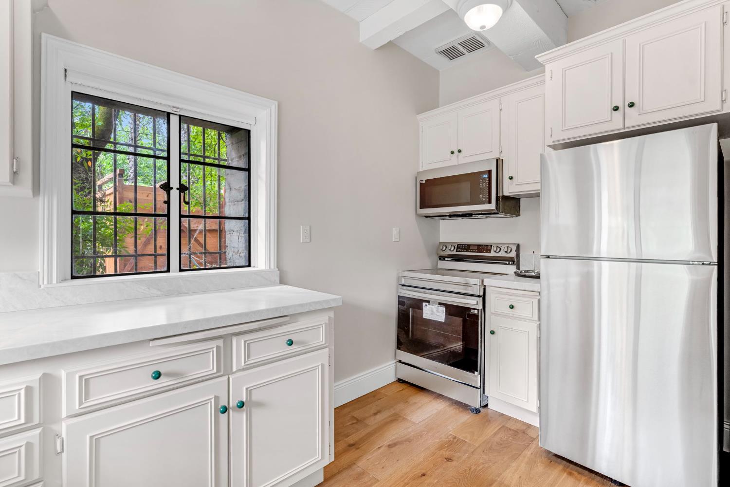 4689 N Van Ness Blvd, Fresno, CA 93704