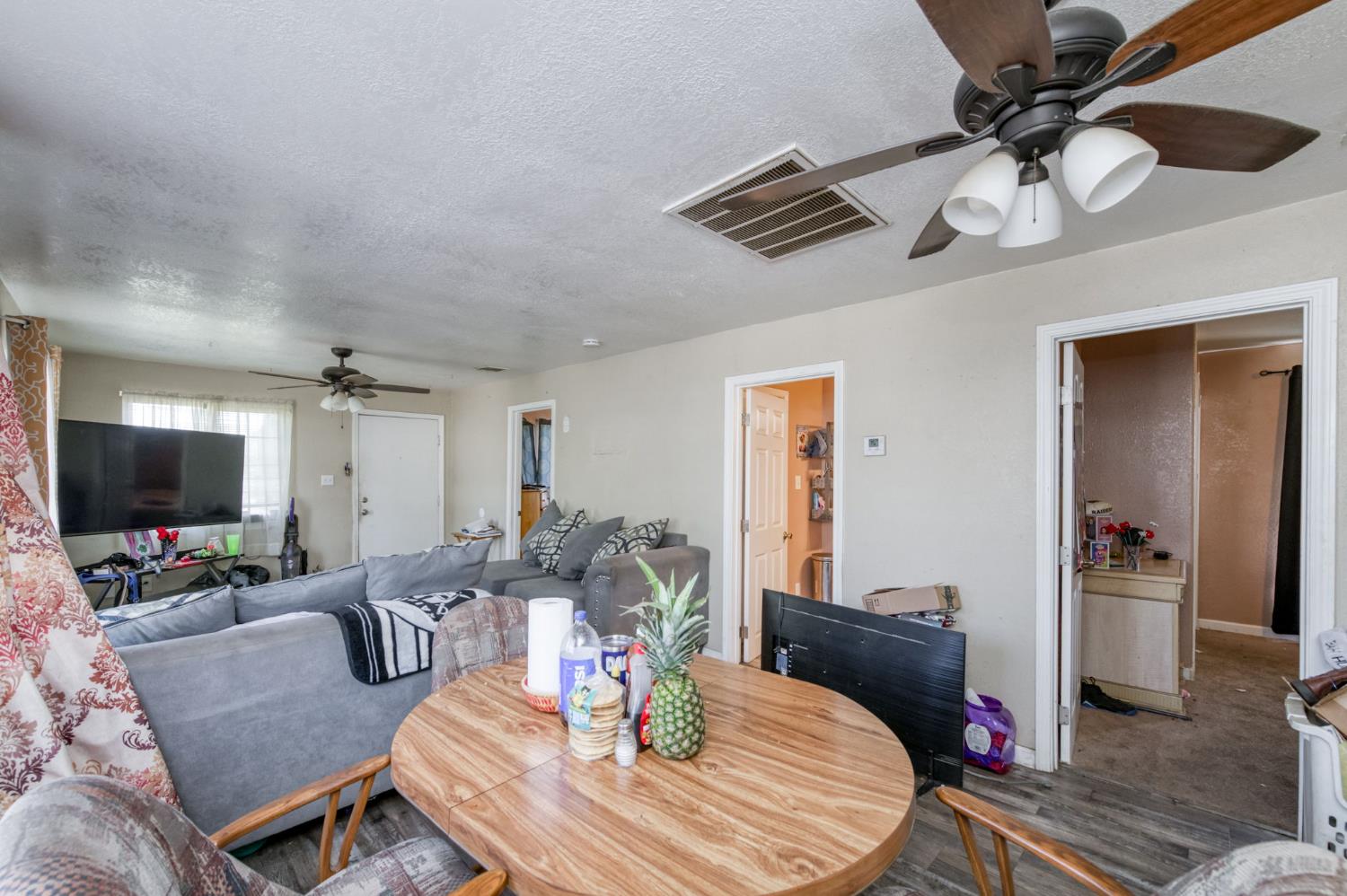 448 E Tuolumne St, Fresno, CA 93706