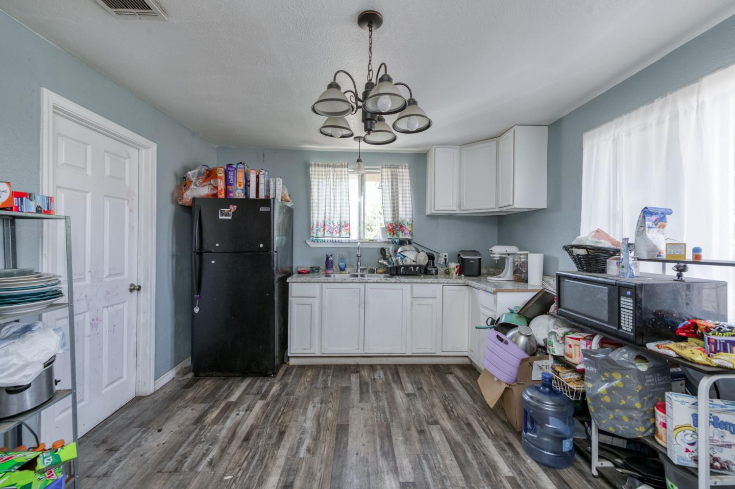 448 E Tuolumne St, Fresno, CA 93706