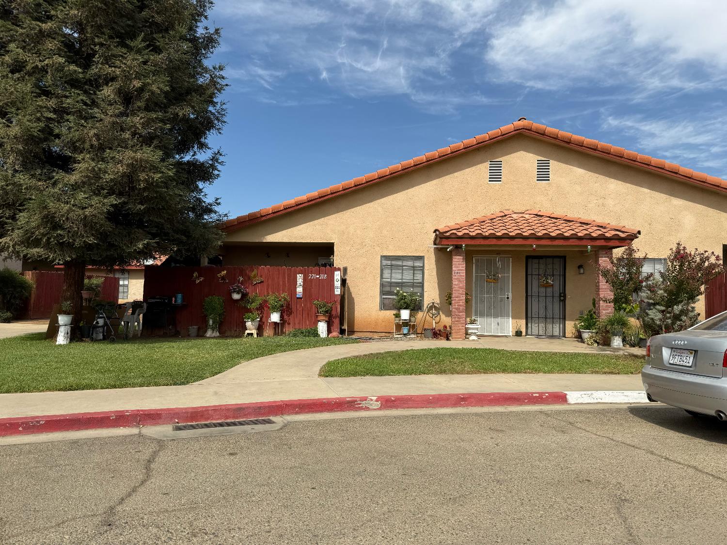 1405 E Cypress Ave #137, Reedley, CA 93654