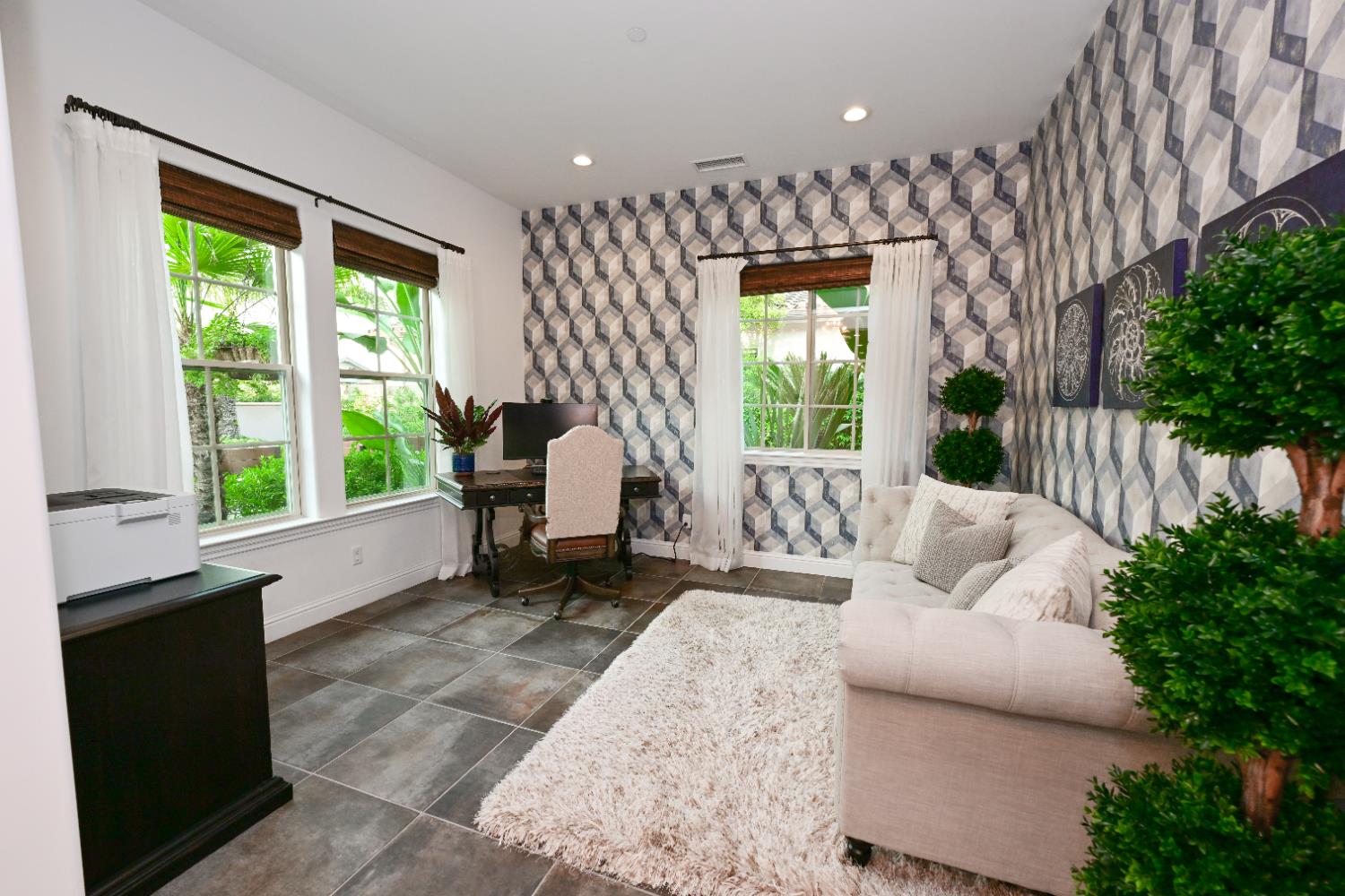 2445 E Copper Hill Way, Fresno, CA 93730