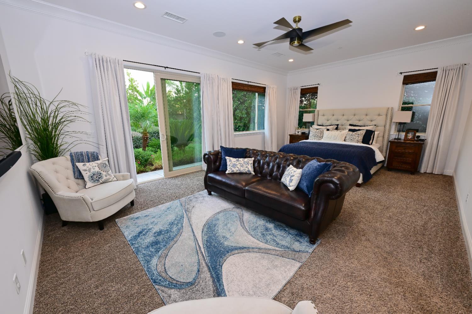 2445 E Copper Hill Way, Fresno, CA 93730