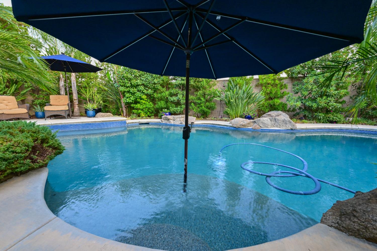 2445 E Copper Hill Way, Fresno, CA 93730