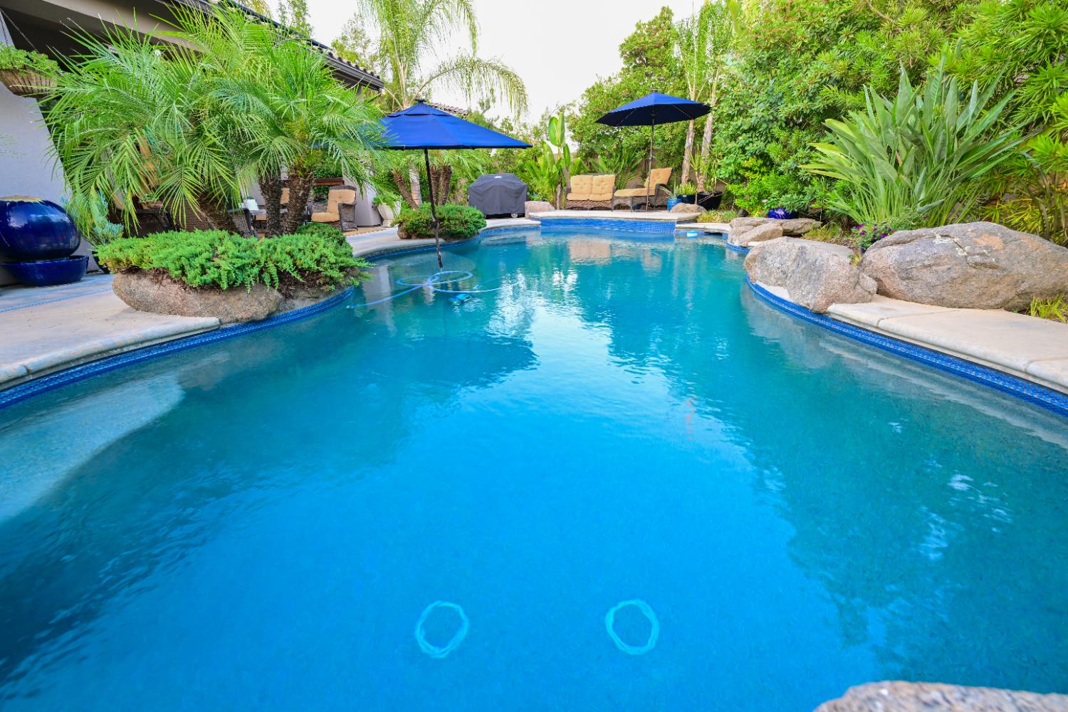 2445 E Copper Hill Way, Fresno, CA 93730