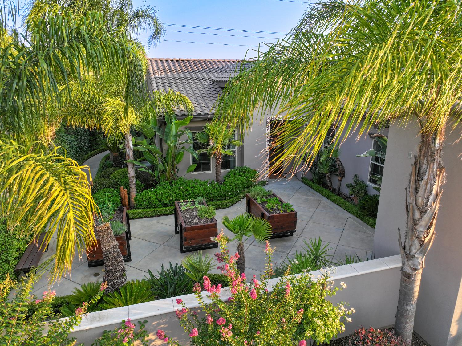 2445 E Copper Hill Way, Fresno, CA 93730