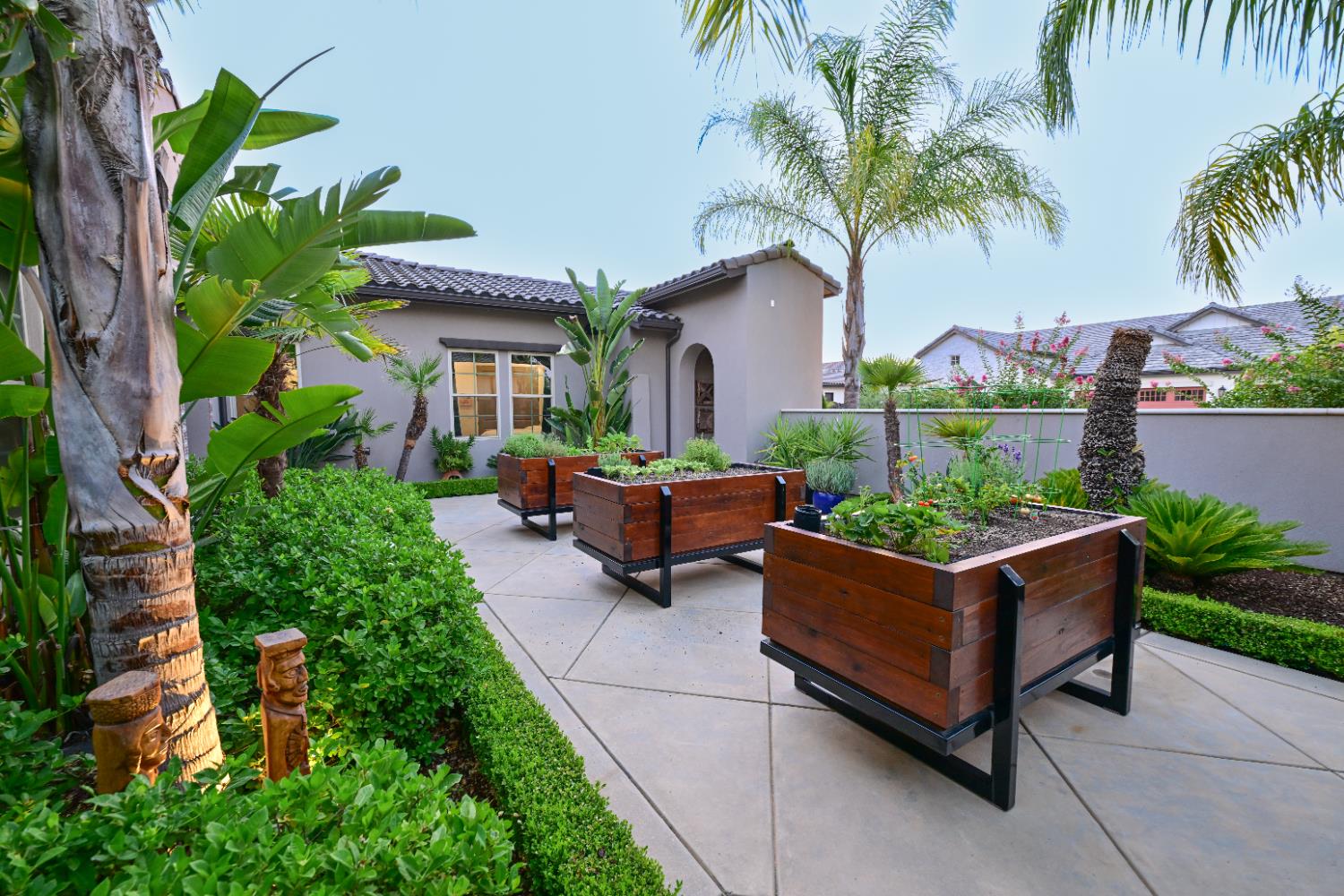 2445 E Copper Hill Way, Fresno, CA 93730