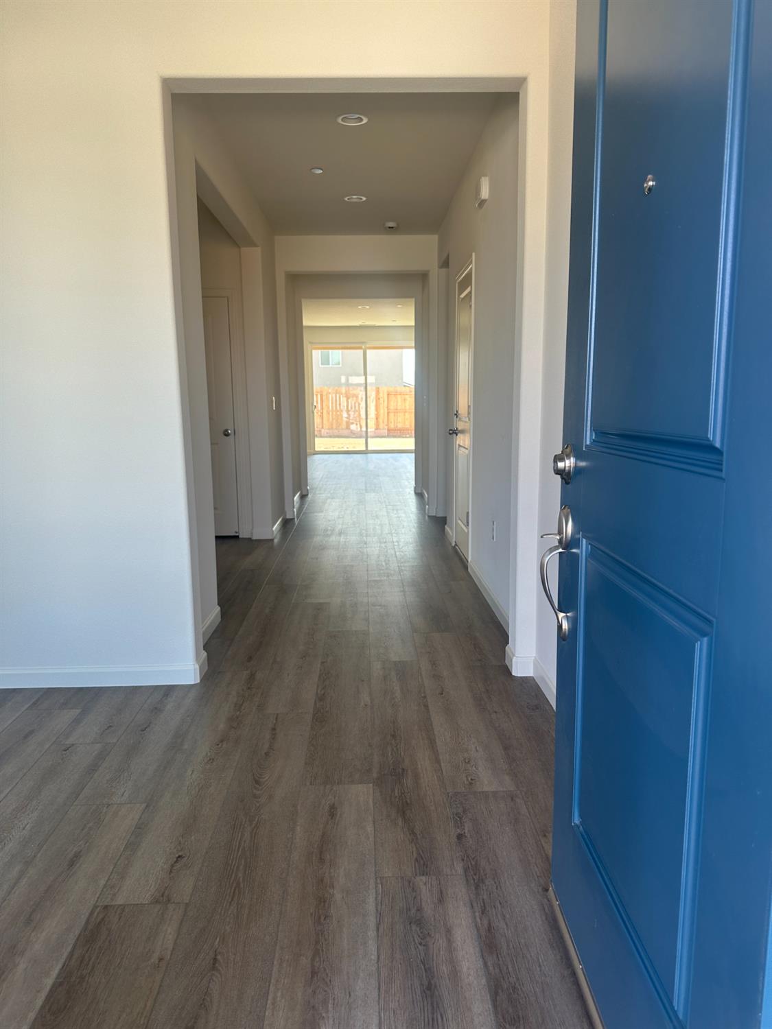 1237 Catherdral Ct S, Madera, CA 93636