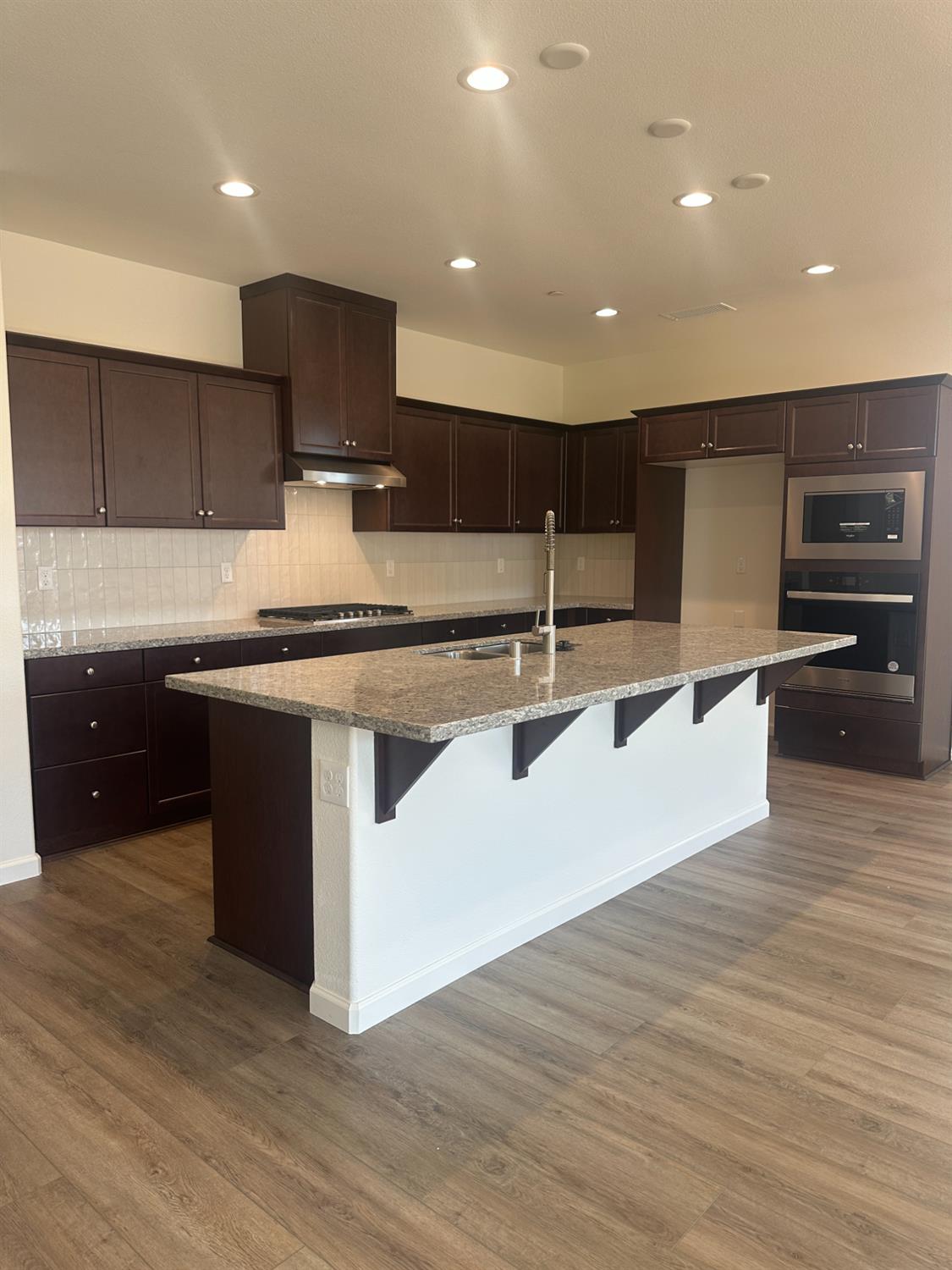 1237 Catherdral Ct S, Madera, CA 93636