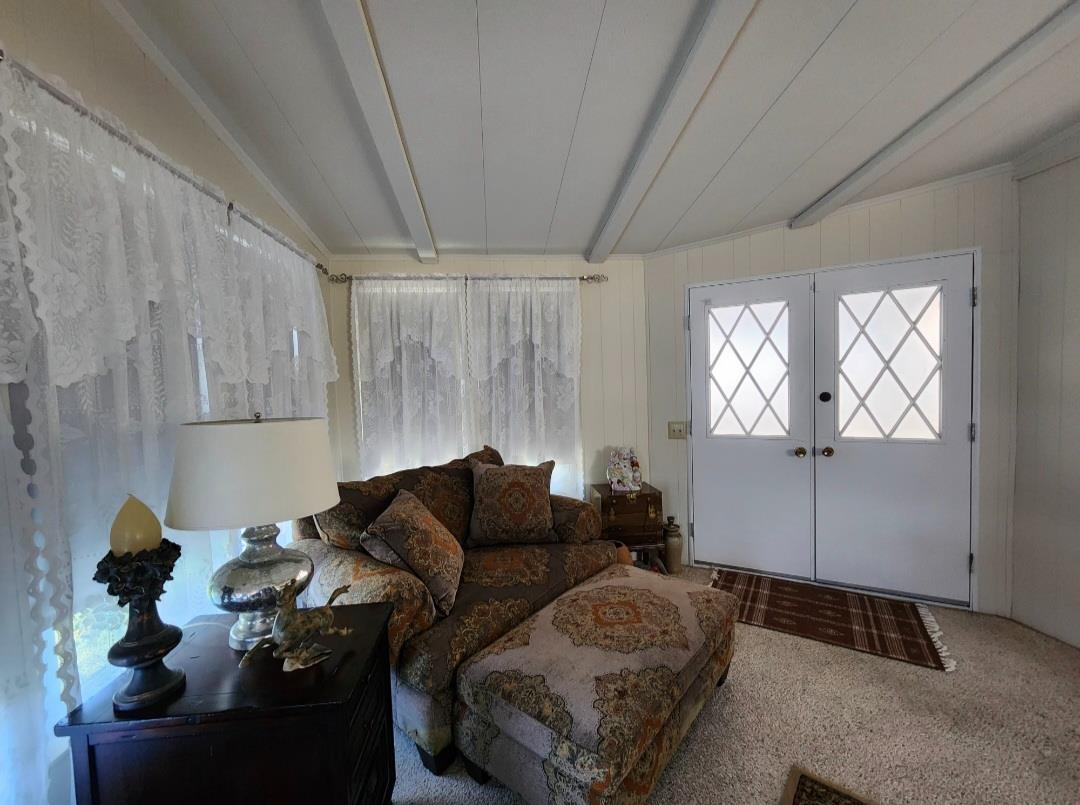 105 W Herndon Ave #Sp 33, Pinedale, CA 93650