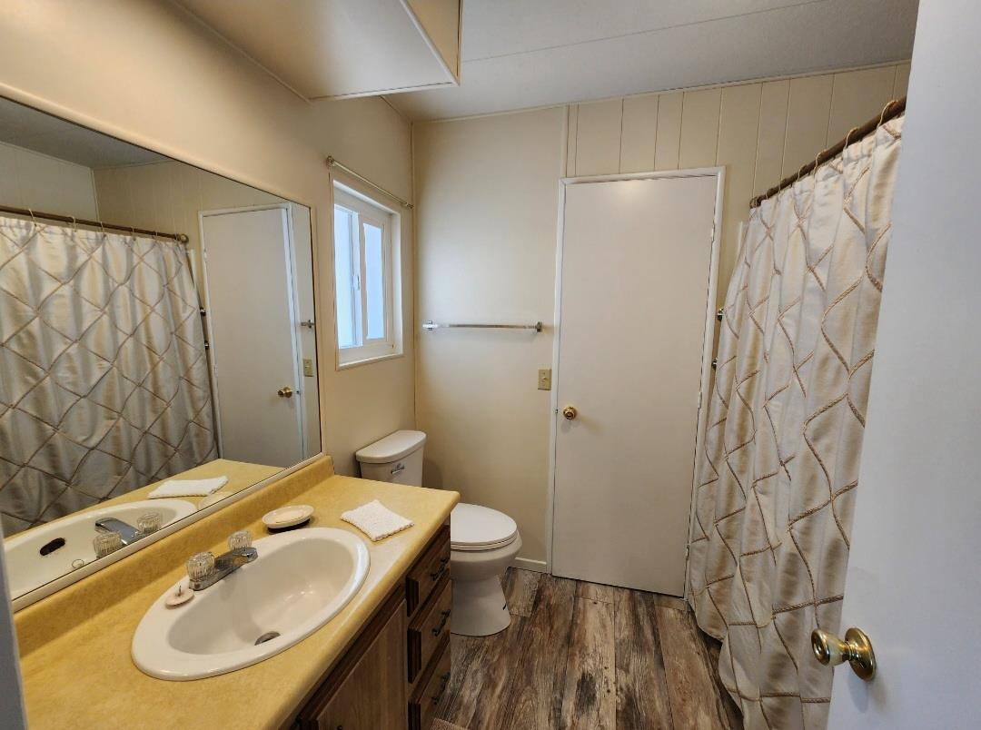 105 W Herndon Ave #Sp 33, Pinedale, CA 93650