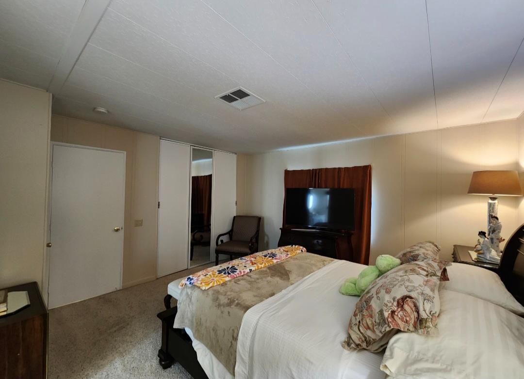 105 W Herndon Ave #Sp 33, Pinedale, CA 93650