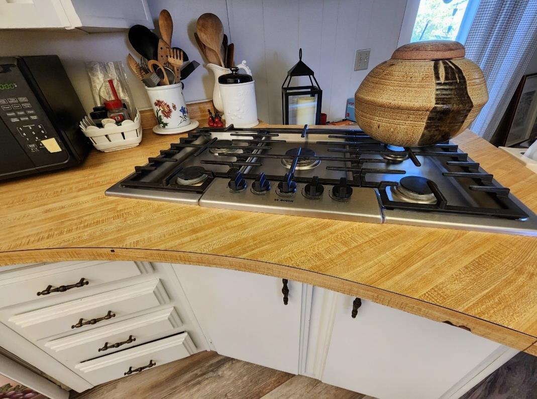 105 W Herndon Ave #Sp 33, Pinedale, CA 93650