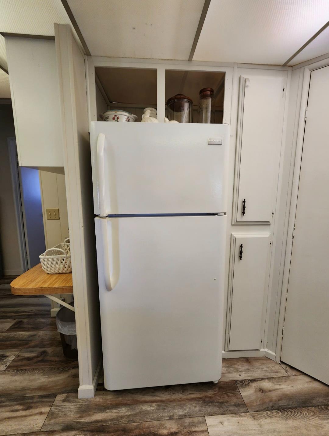 105 W Herndon Ave #Sp 33, Pinedale, CA 93650