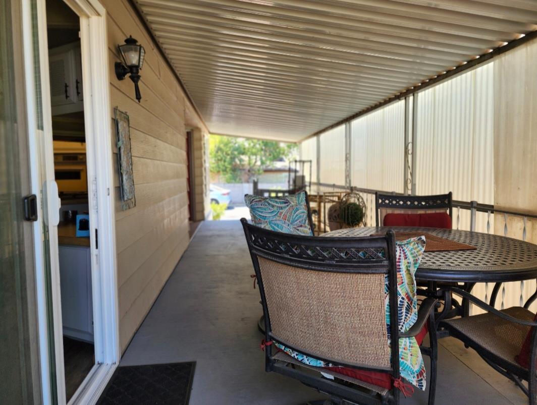 105 W Herndon Ave #Sp 33, Pinedale, CA 93650