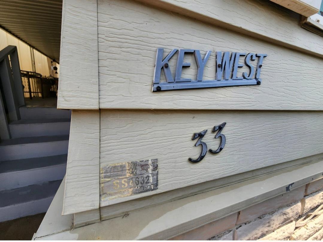 105 W Herndon Ave #Sp 33, Pinedale, CA 93650