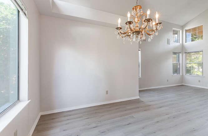 793 E Buckhill Rd, Fresno, CA 93720