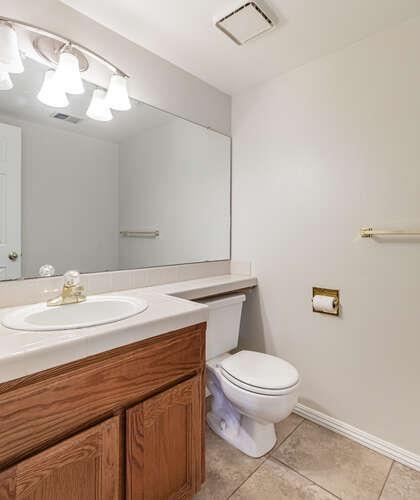 793 E Buckhill Rd, Fresno, CA 93720