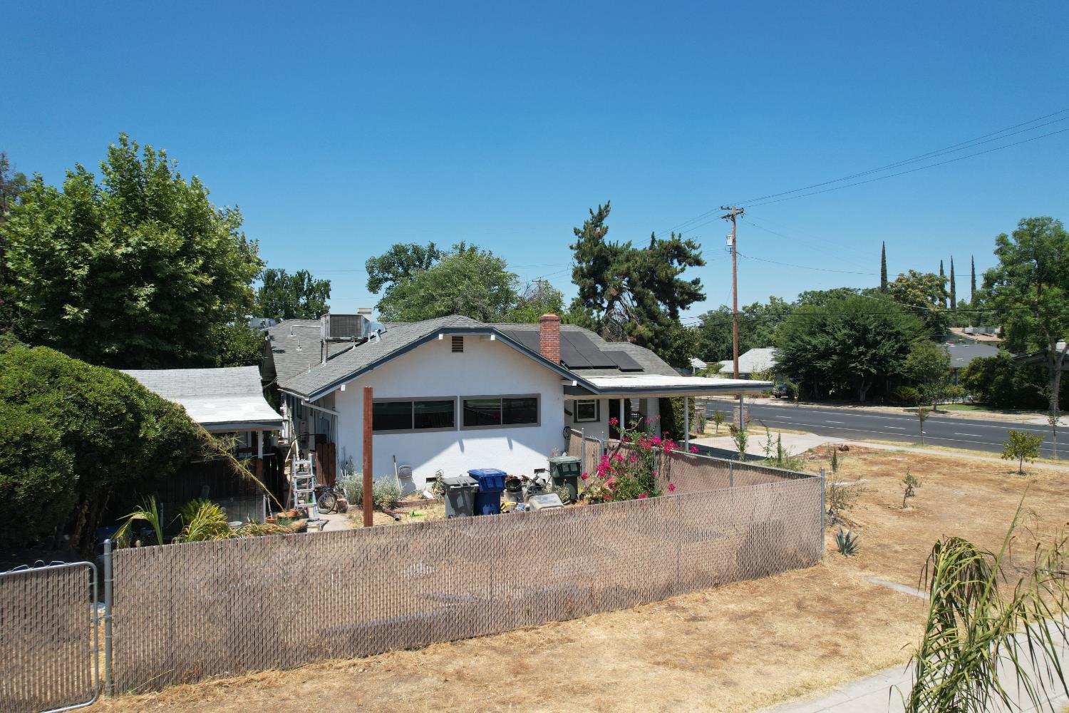2605 N Wishon Ave, Fresno, CA 93704