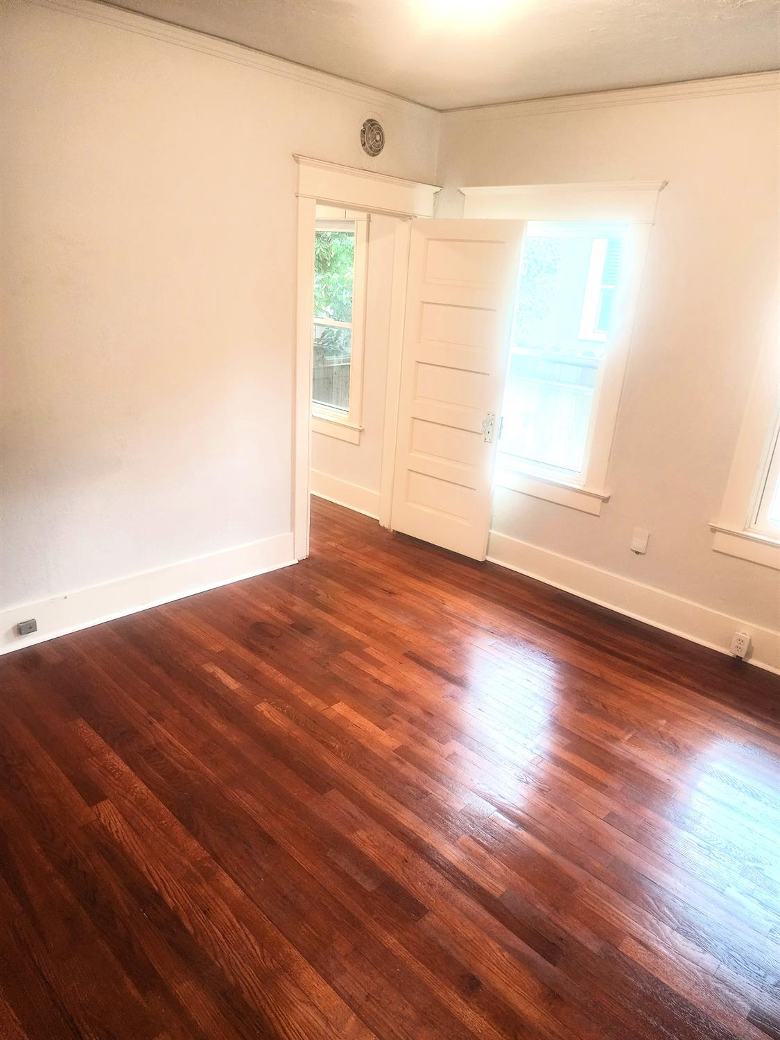 2605 N Wishon Ave, Fresno, CA 93704