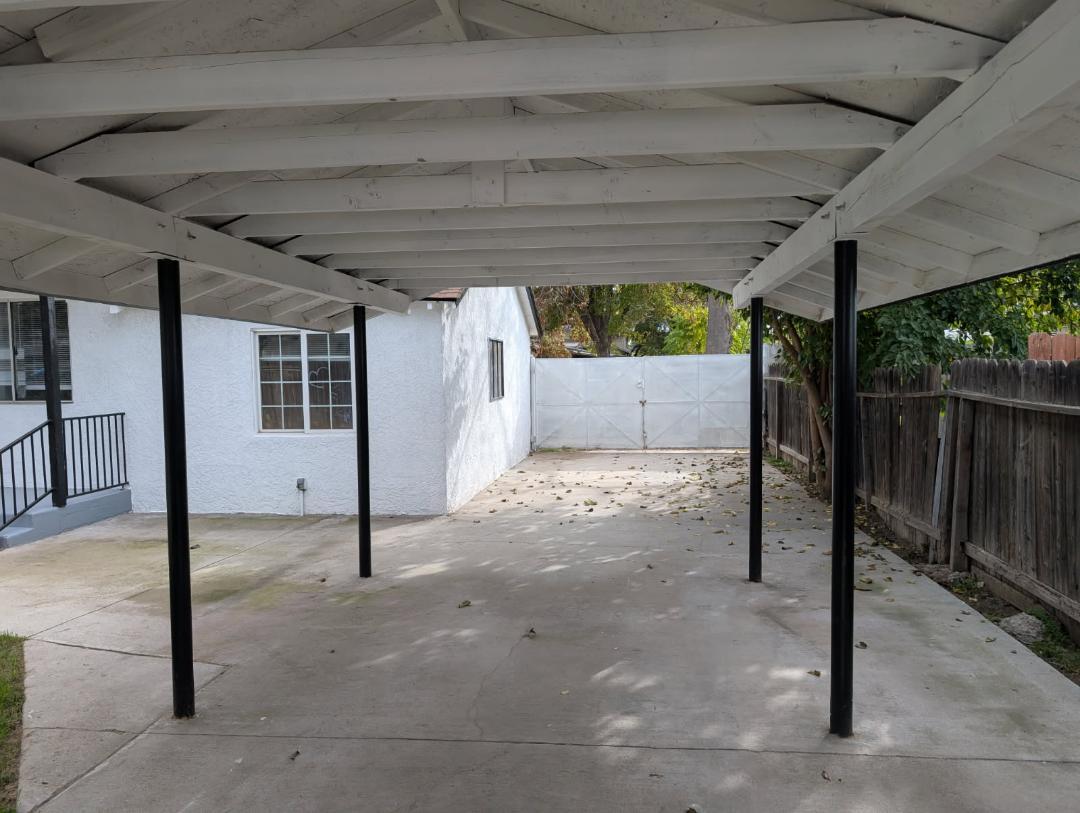 1126 E Princeton Ave, Fresno, CA 93704