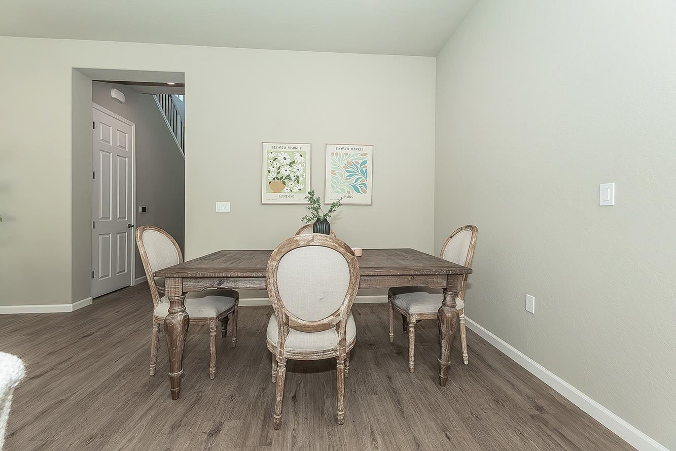 6008 E Sussex Way, Fresno, CA 93727