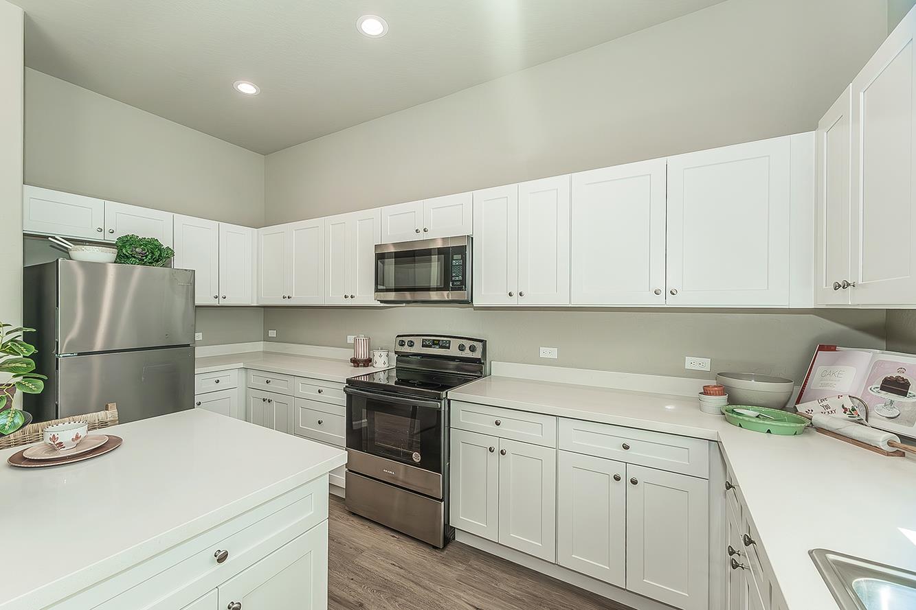 6008 E Sussex Way, Fresno, CA 93727