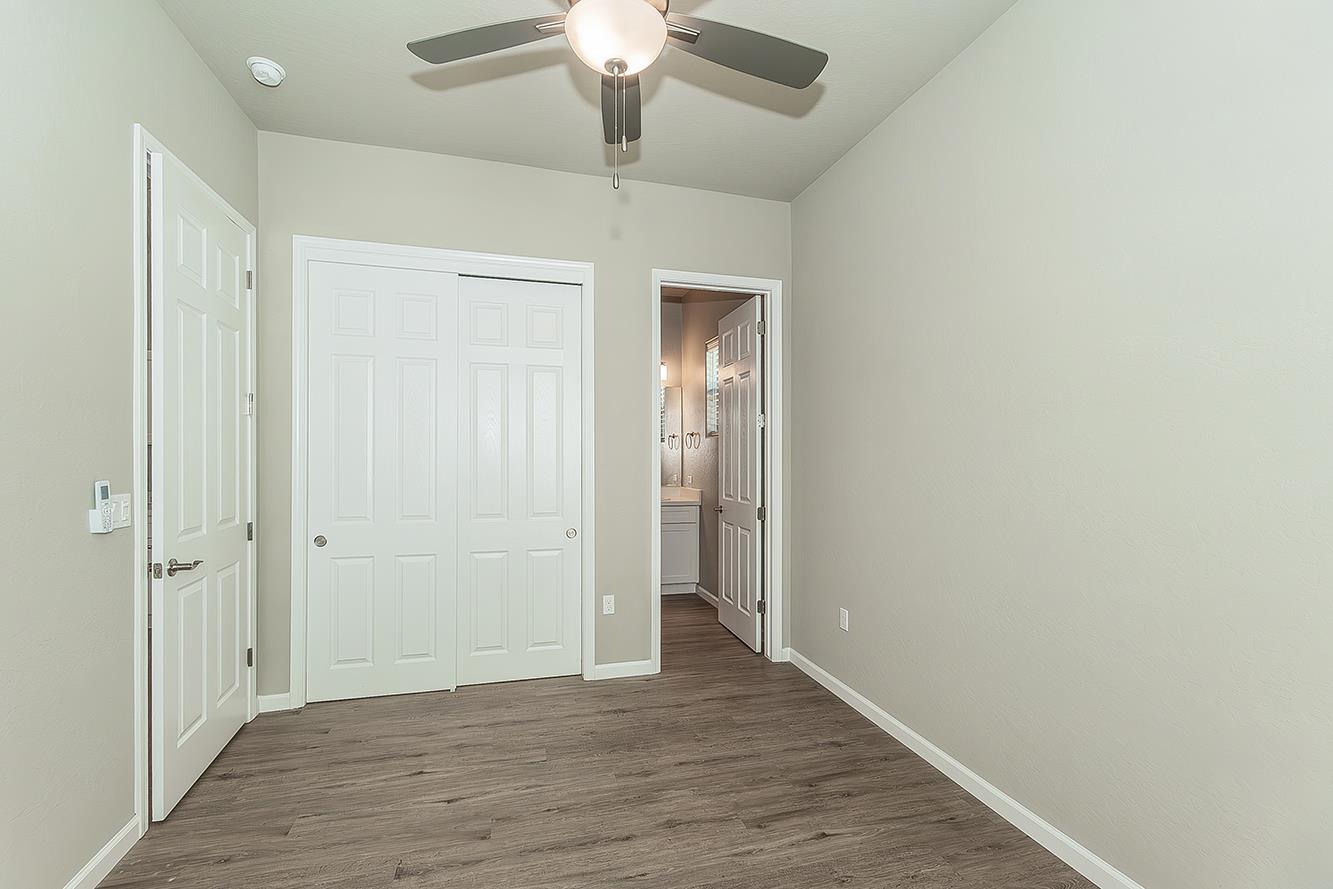 6008 E Sussex Way, Fresno, CA 93727