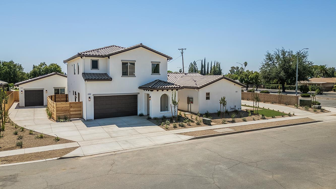 6008 E Sussex Way, Fresno, CA 93727