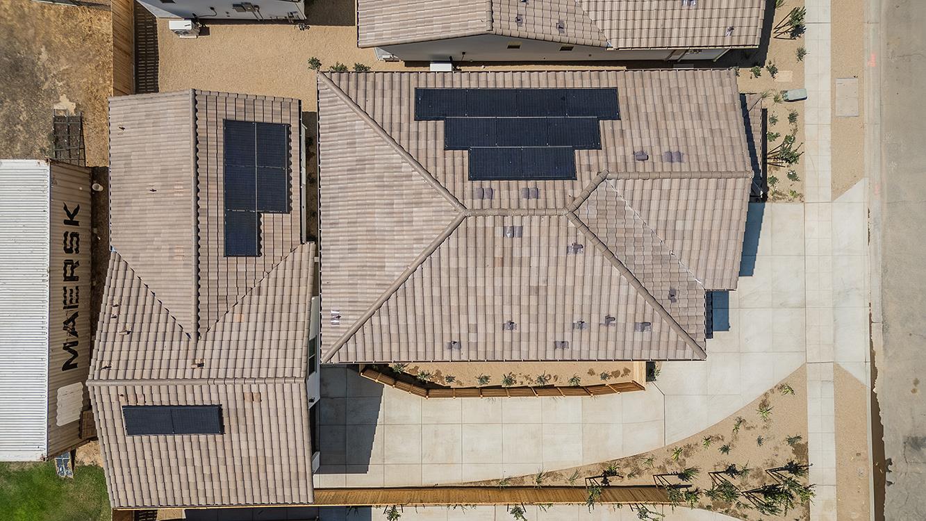 6008 E Sussex Way, Fresno, CA 93727