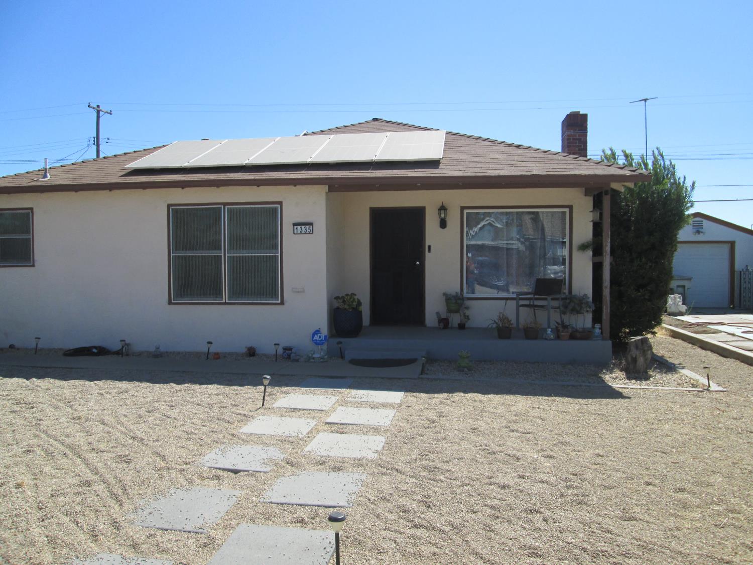 1335 N Esther Way, Fresno, CA 93728