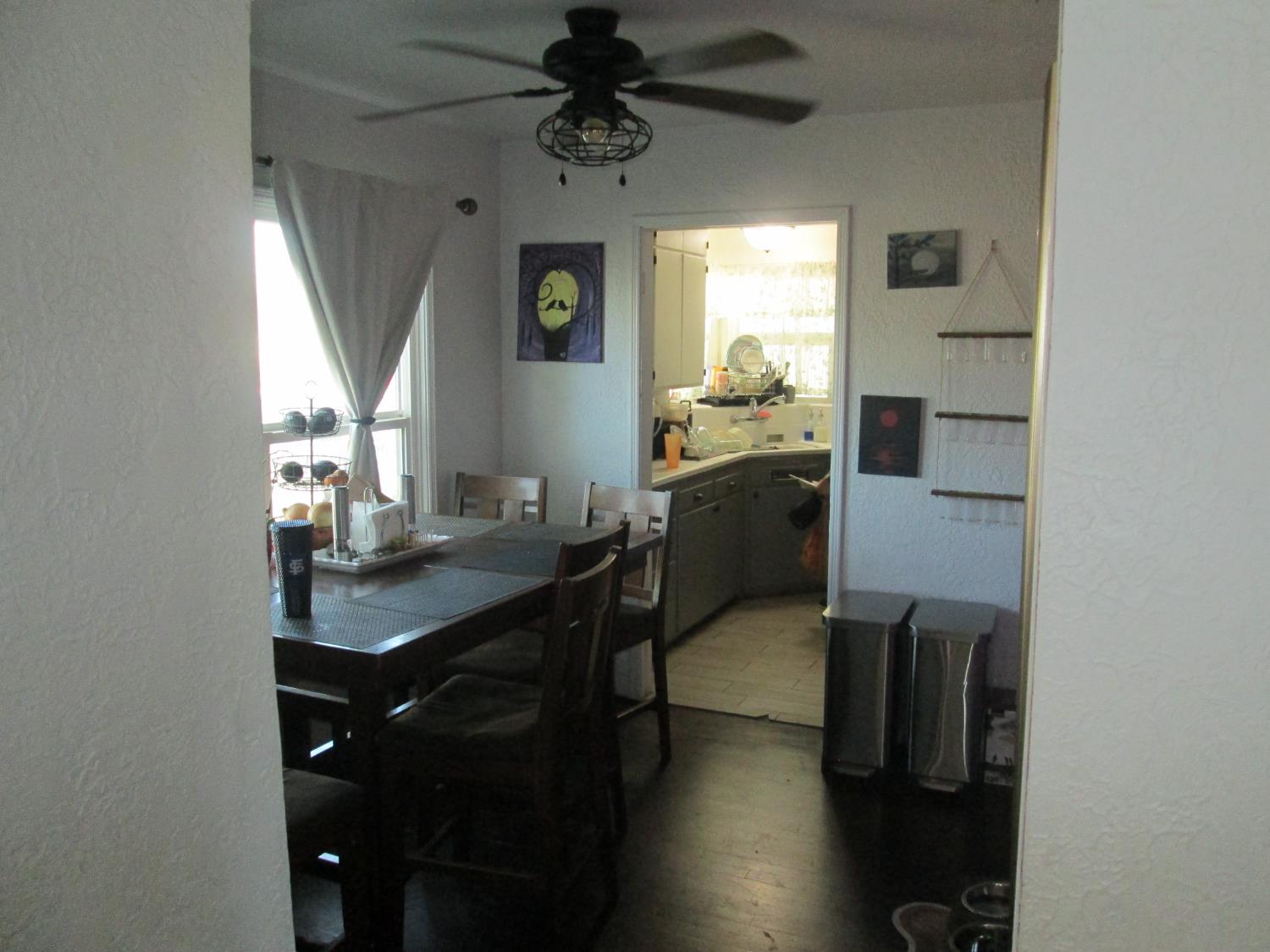 1335 N Esther Way, Fresno, CA 93728