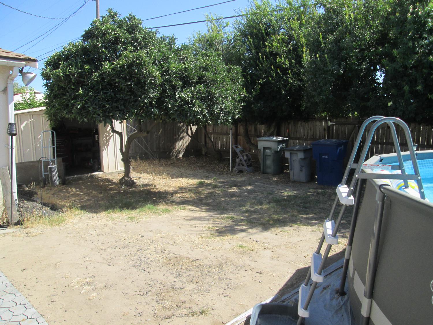 1335 N Esther Way, Fresno, CA 93728