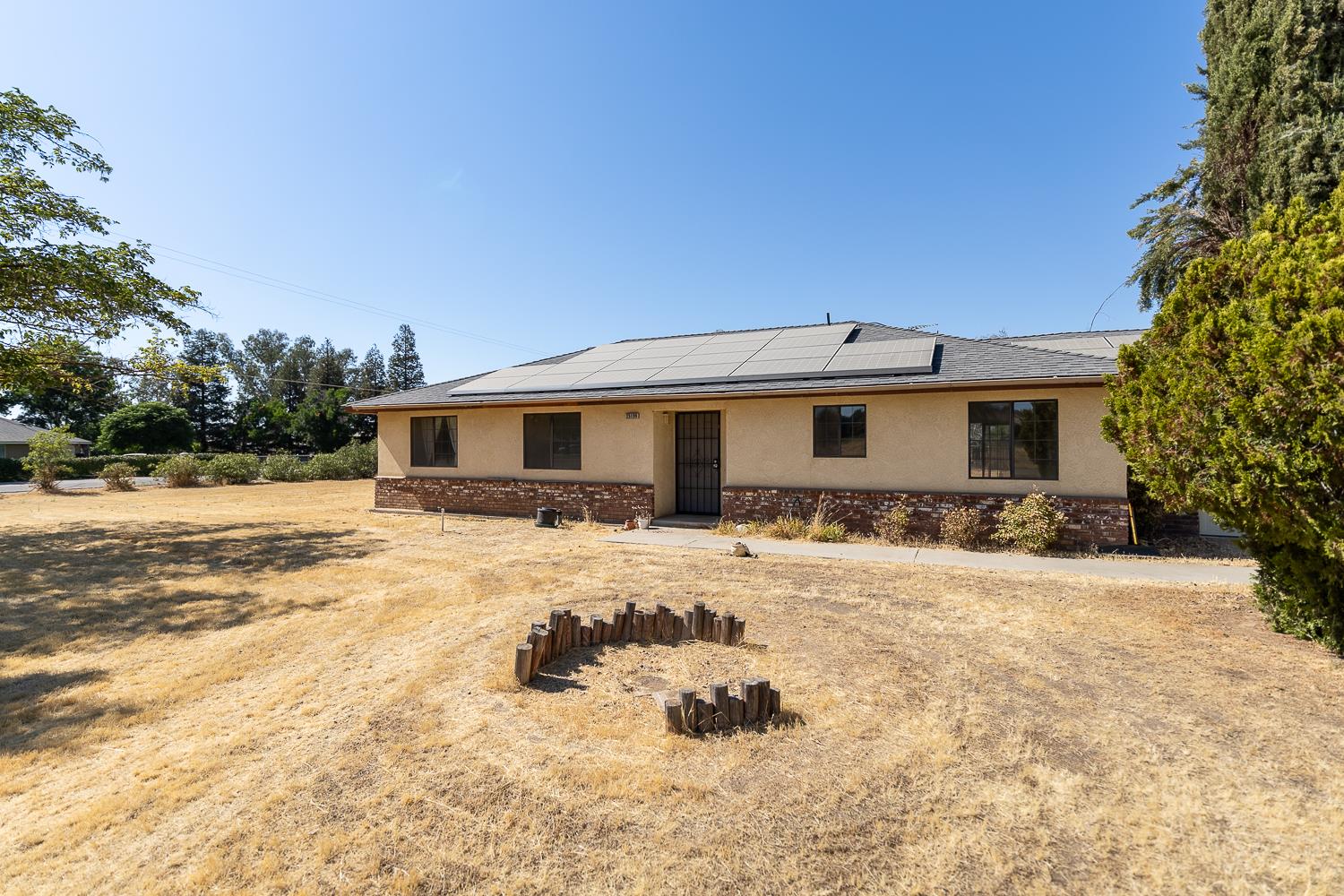 25199 Avenue 18, Madera, CA 93638