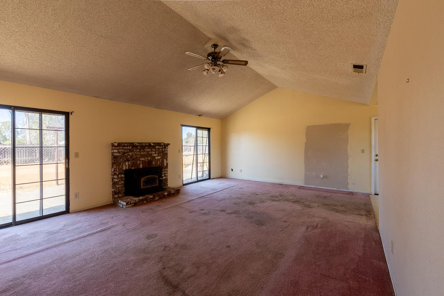 25199 Avenue 18, Madera, CA 93638