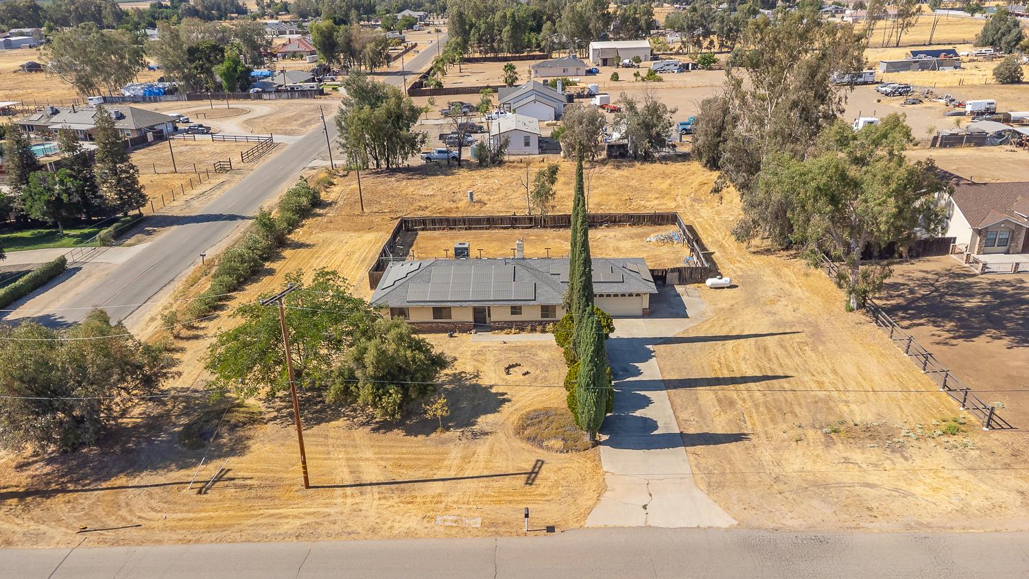 25199 Avenue 18, Madera, CA 93638